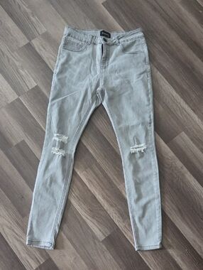 Skinny FIt  Lignt Gray Distressed Jeans Size 30 Inseam 30